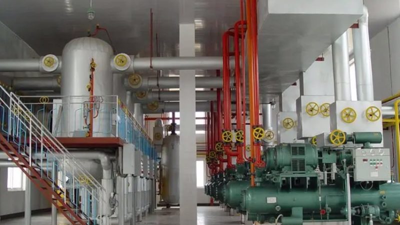 在冷库安装设计定制过程中，选择一家专业厂家至关重要。以下是一些建议：