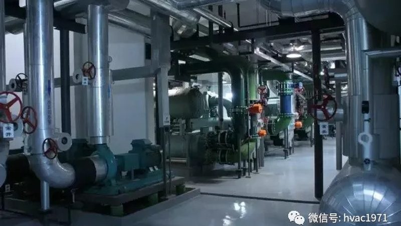 冷水机组冷凝器清洗：为何重要及如何选择专业公司**